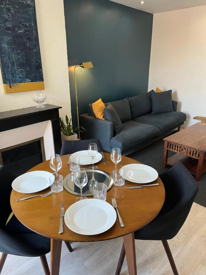 Joli appartement à Lamorlaye avec parking gratuit Extérieur photo